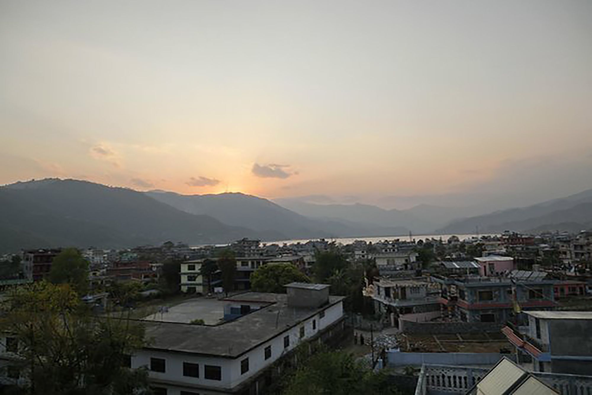 Hotel Rockland Pokhara Bagian luar foto